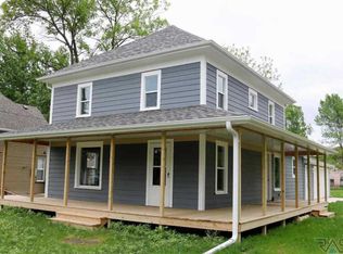 209 S Cherry St, Worthing, SD 57077