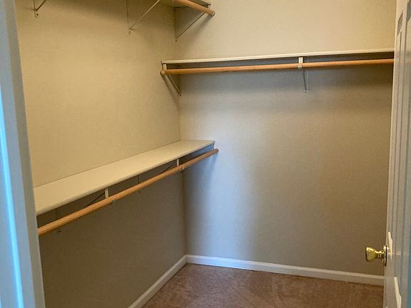 3rd image of 619 Locust St APT B