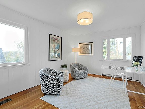 5th image of 12 Cross Hill Road