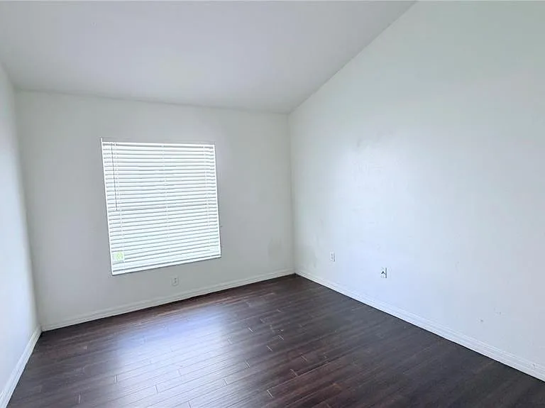 31205 Bridgegate Dr — Photo 21