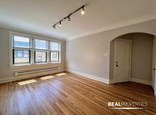 2317.5 N Rockwell St #B3, Chicago, IL 60647