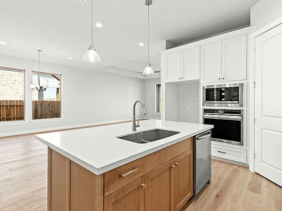 3rd image of 8606 Abby Blue Dr