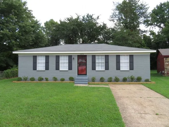 3870 Oakshire St, Memphis, TN 38109