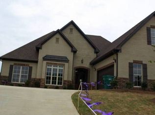 6056 Clubhouse Dr, Trussville, AL 35173