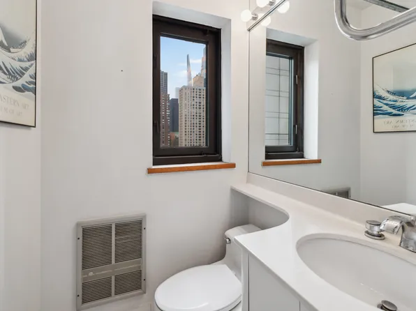 161 West 61st Street image 7 of 10