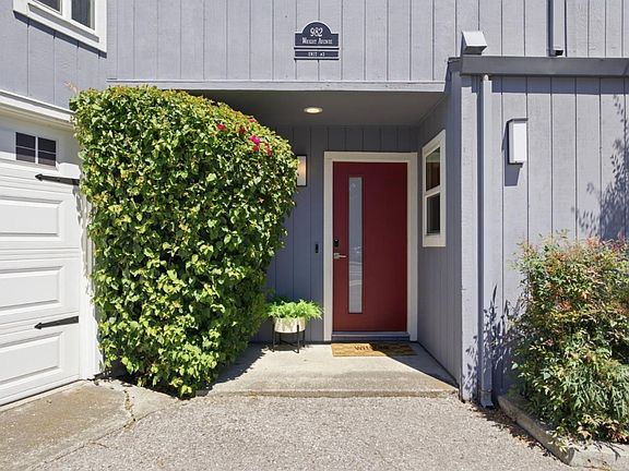 4th image of 982 Wright Ave #3