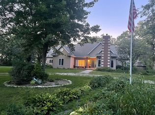 1081-4 280th St, Jesup, IA 50648