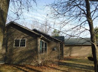 W9179 Spruce Rd, Clintonville, WI 54929