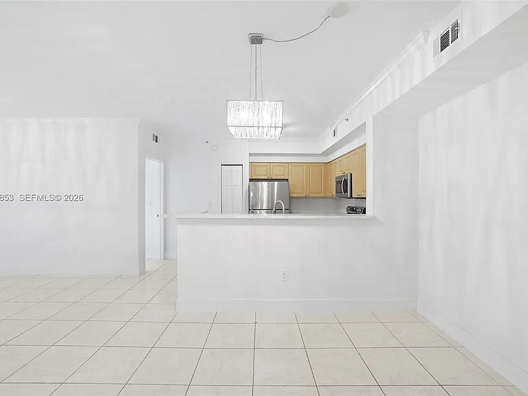 6831 SW 44th St #205 — Photo 9