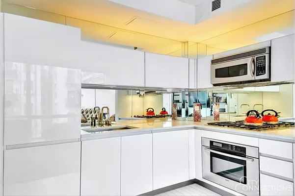 Rented by City Connections Realty | media 19