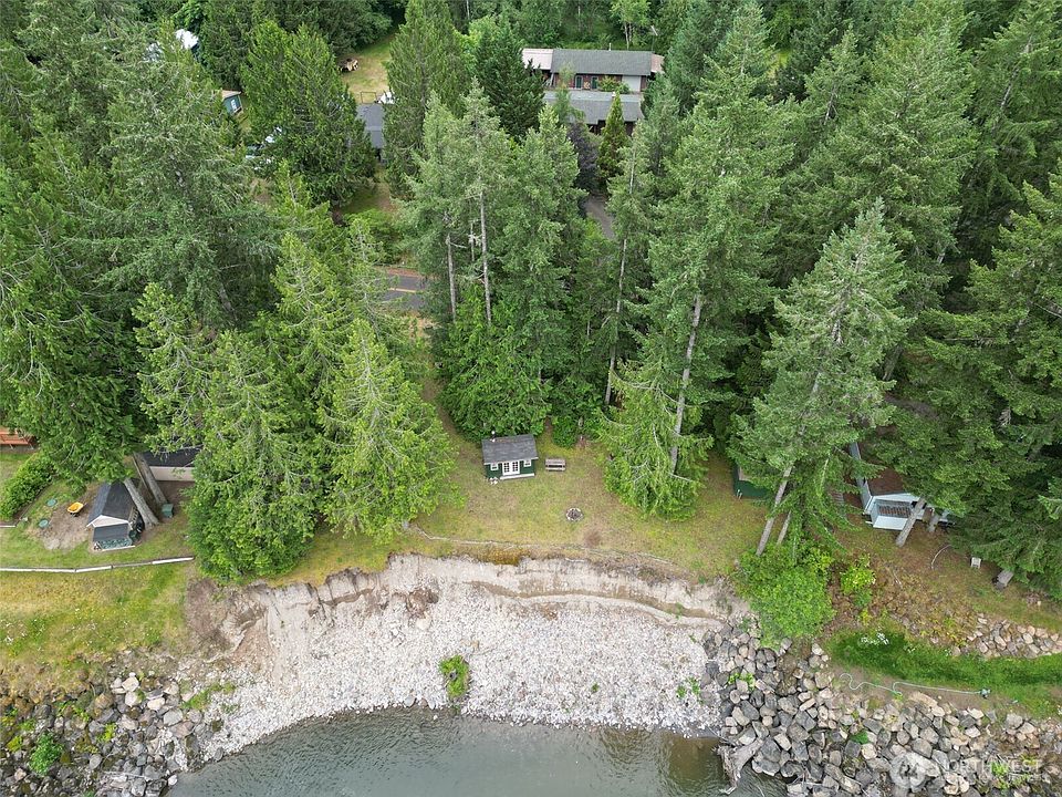 1st image of 224 Riverview Drive