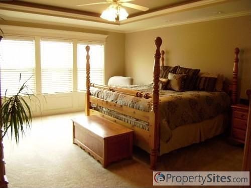 5th image of 9309 W 158th St