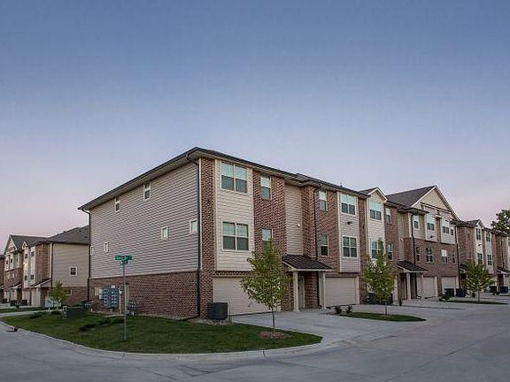 3rd image of 8953 Copper Dr