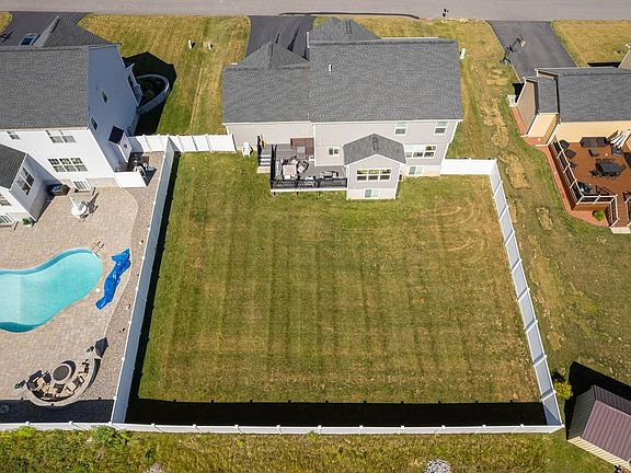 4th image of 3052 Chillingham Way