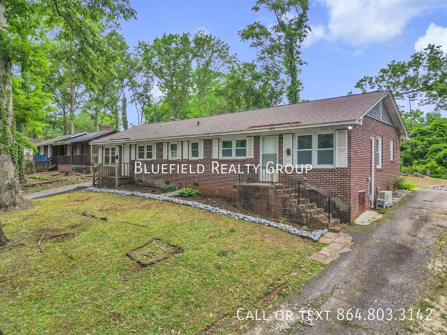 Freshly Updated 2BR / 1BA Single-Level Duplex $1,050/mo rent — Photo 3