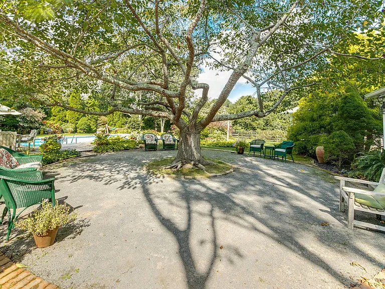 641 Montauk Hwy — Photo 5