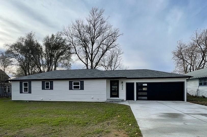 1st image of 406 8th Ave SW