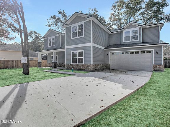 3rd image of 86184 MEADOWRIDGE Court