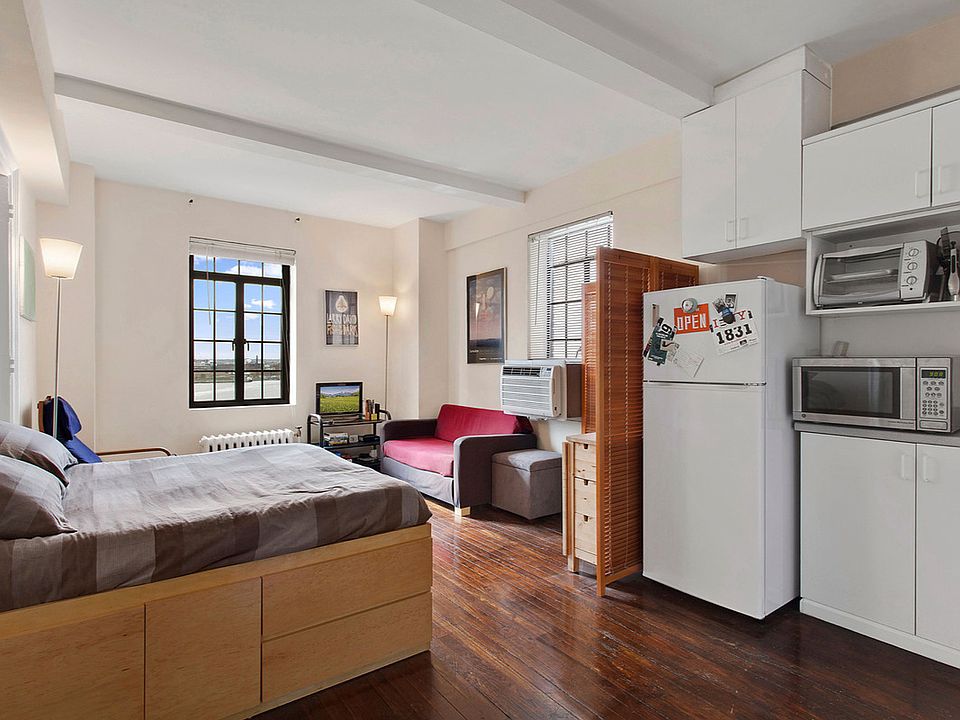 1st image of 5 Tudor City Pl APT 636