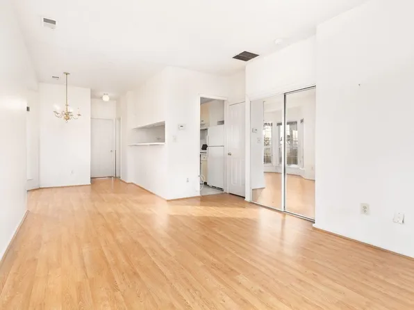 119 Cottonwood Street image 2 of 15