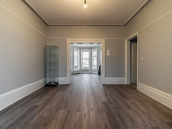 3rd image of 4617 11th Ave Floor 1