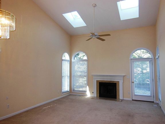 2nd image of 569 Bradbury Ln