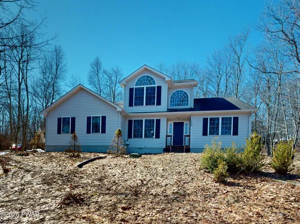 104 Shannon Ct, Bushkill, PA 18324