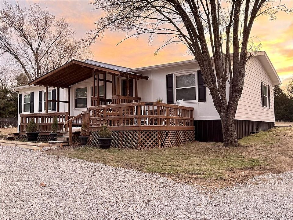 1st image of 470 E 2200th Rd