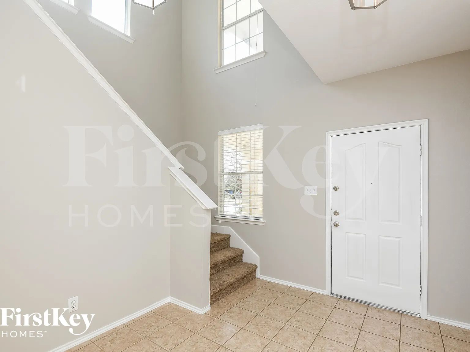 3 bed, 2.5 bath, 1775 sqft, $2,345 — Photo 2