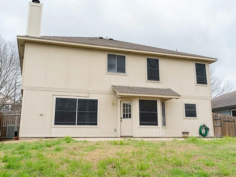 1608 Diana Dr — Photo 37