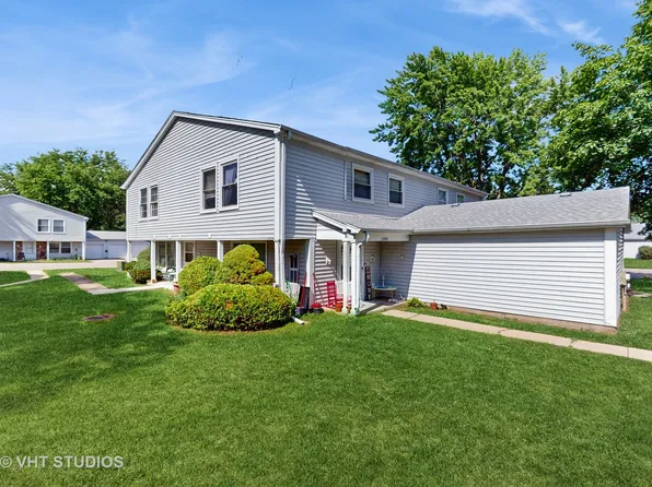 1320 N Glen Cir APT B, Aurora, IL 60506