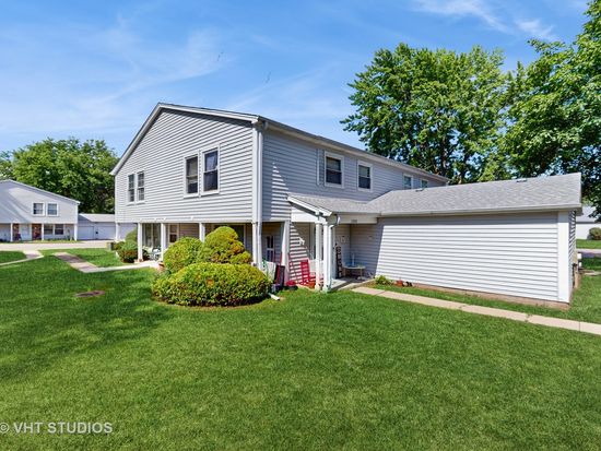 1320 N Glen Cir APT B, Aurora, IL 60506