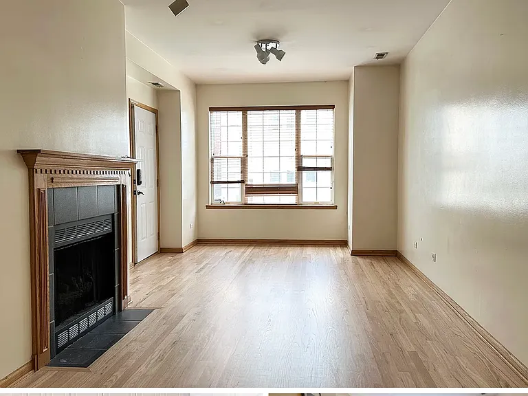 2029 W Superior St #1F — Photo 7