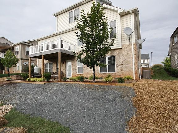 5th image of 1175 Helmsdale Dr