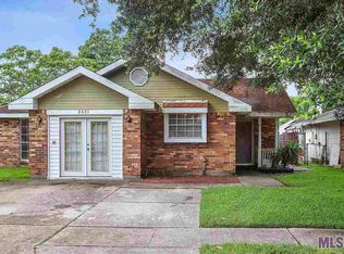 2421 S Sugar Ridge Dr, La Place, LA 70068