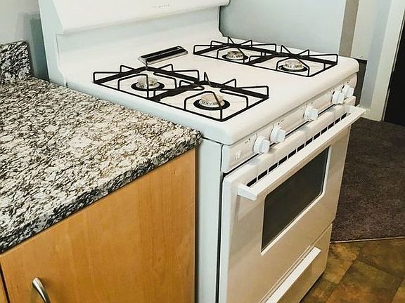 5th image of 606 E 15th St #6-606-6R