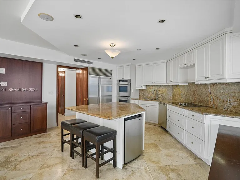 19355 Turnberry Way #25GR — Photo 24