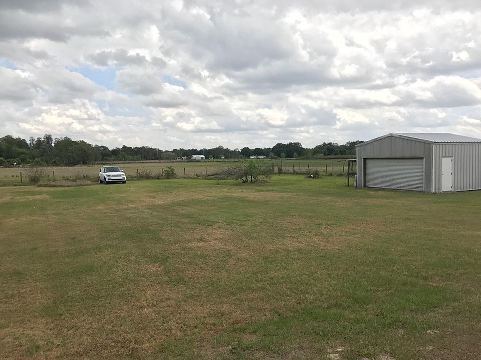 1st image of 8709 Pine Tree Dr