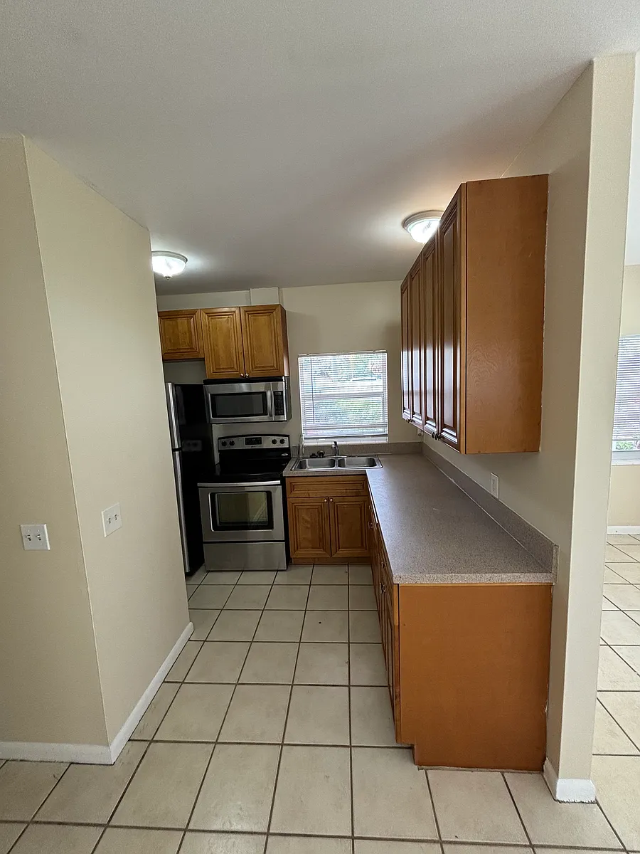 Building Photo - 1791 Juno Rd #5