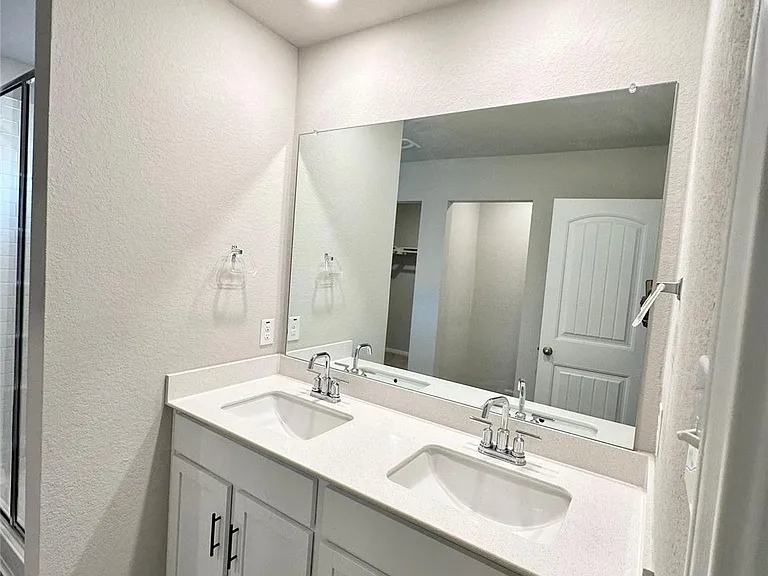 216 Windmill Palm Dr — Photo 13