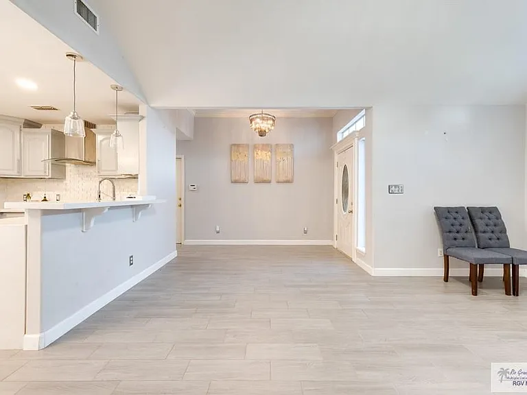 2709 S Calle Duquesa — Photo 5