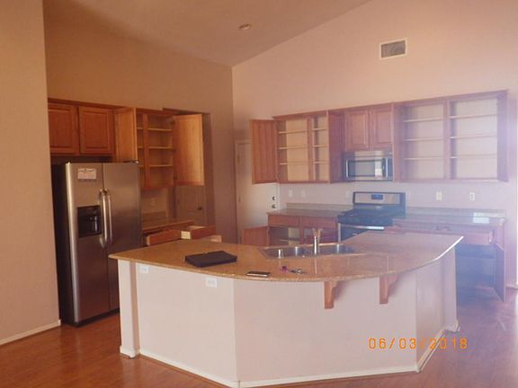 3rd image of 5448 Donna St