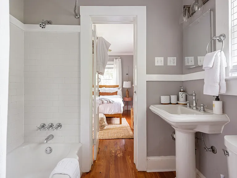70 Kirkwood Rd NE — Photo 32