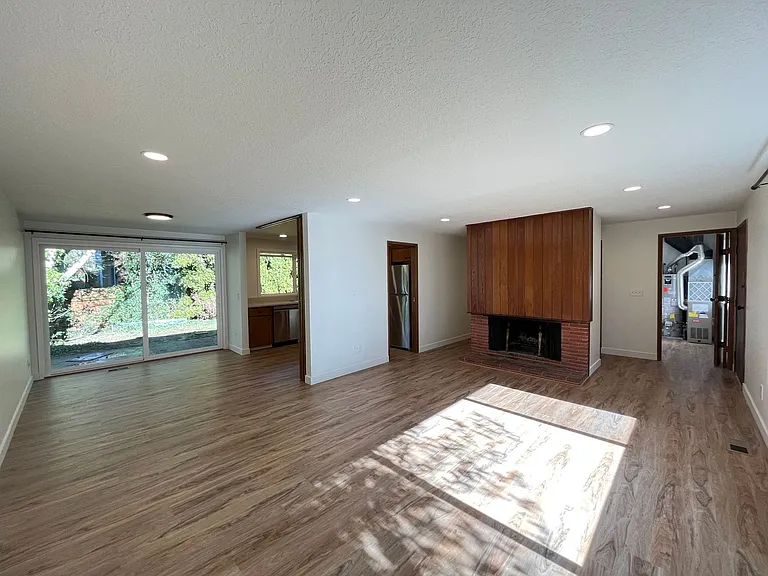 9007 SW Monterey Pl — Photo 12