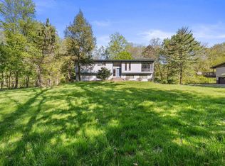 8 Astri Ct, Suffern, NY 10901