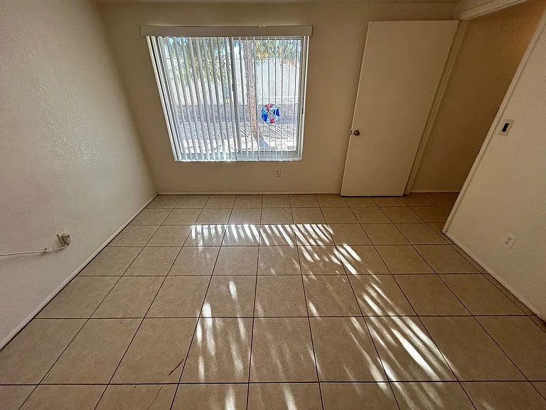 1937 Capistrano Ave — Photo 40