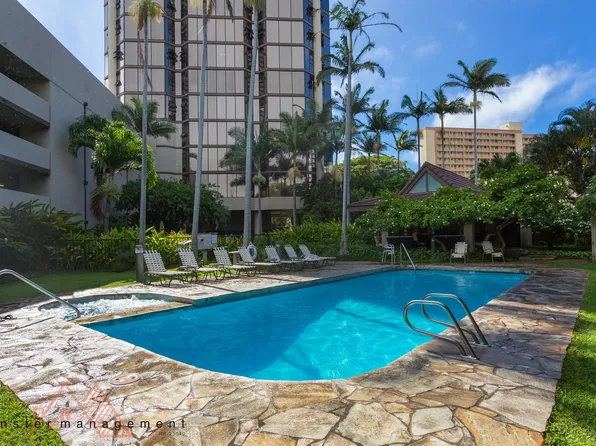 930 Kaheka St APT 1504, Honolulu, HI 96814