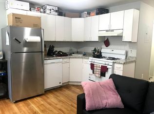77 7th St #1, Cambridge, MA 02141