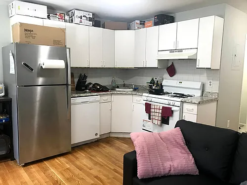 77 7th St #1 Photo 1