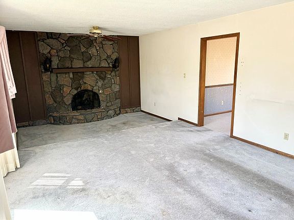 4th image of 3322 N 100th St